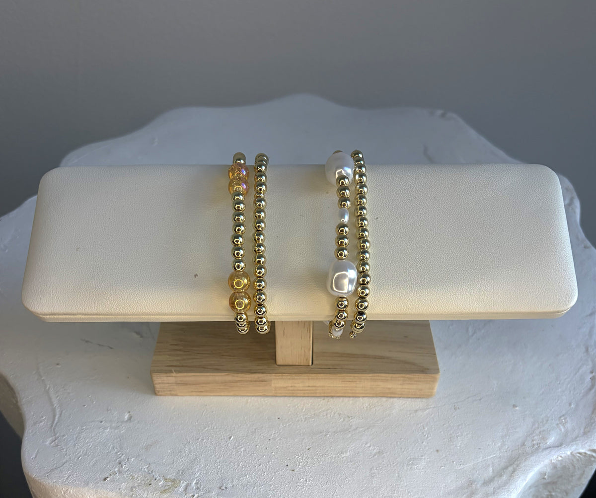 Gold-filled bracelet set with white pearl beads